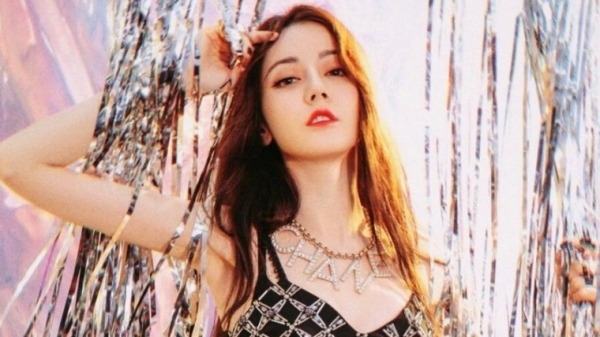 迪丽热巴AI换脸 极品女神被爆操 狂干到潮喷